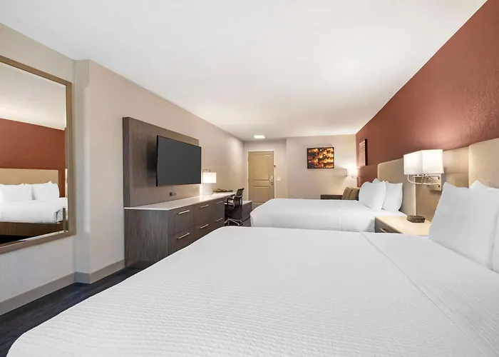 Best Western Plus Temecula Wine Country Hotel & Suites