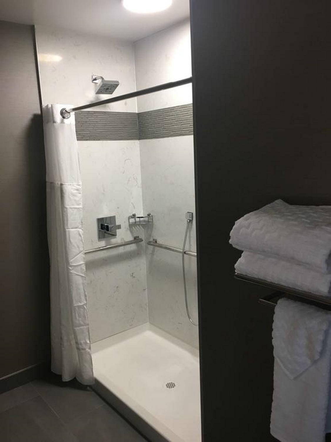 Hotel Western Wine Country &