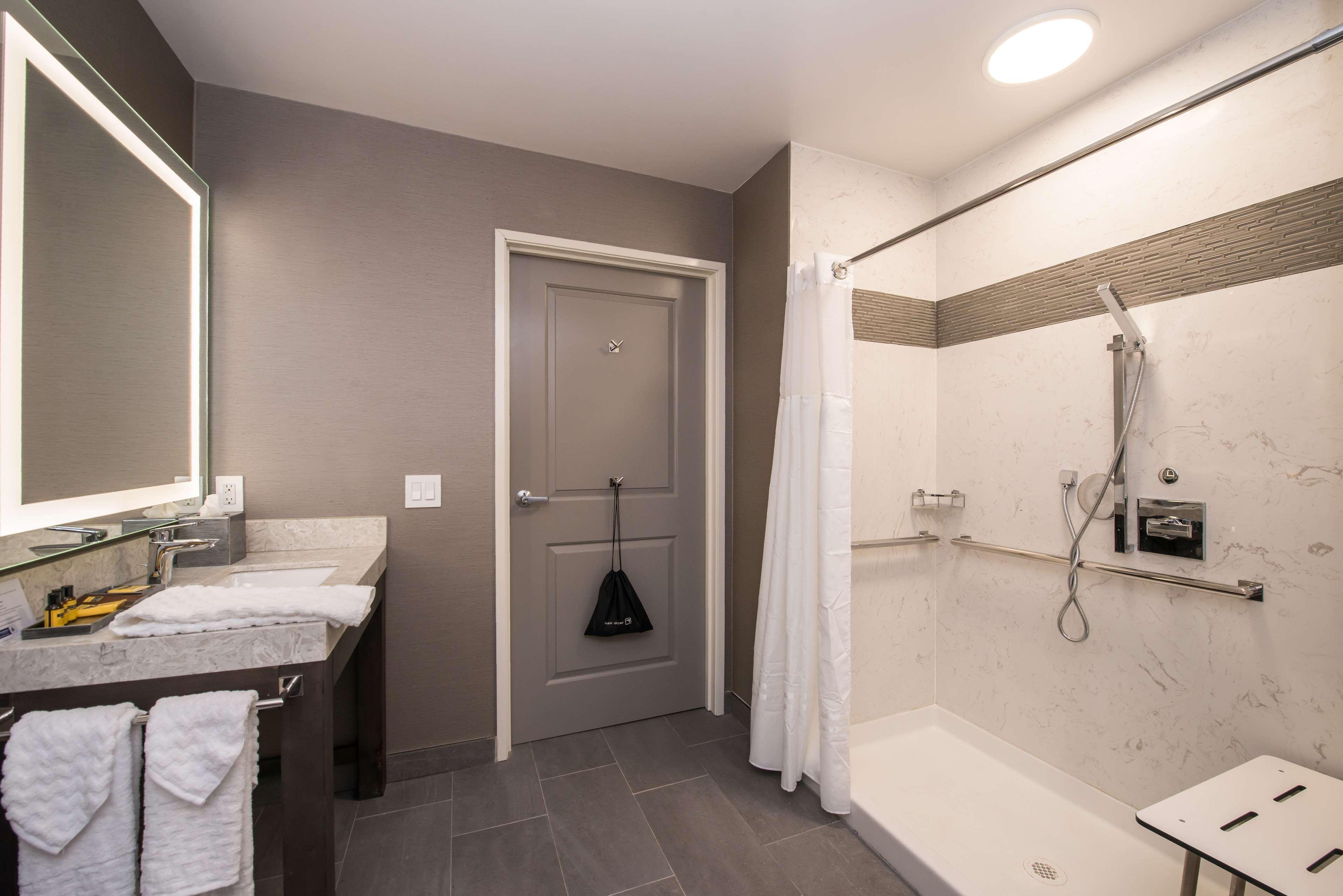 Western Wine Country & Hotel Temecula