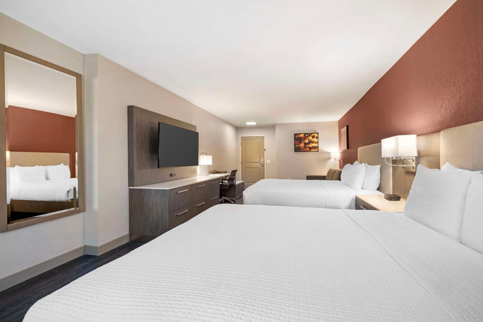 Western Wine Country & Hotel Temecula