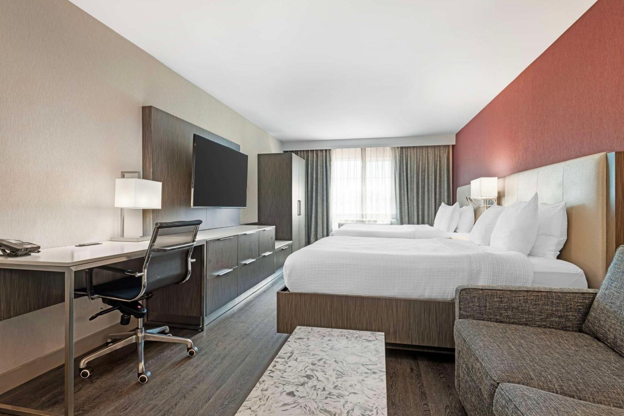 Hotel Western Wine Country &